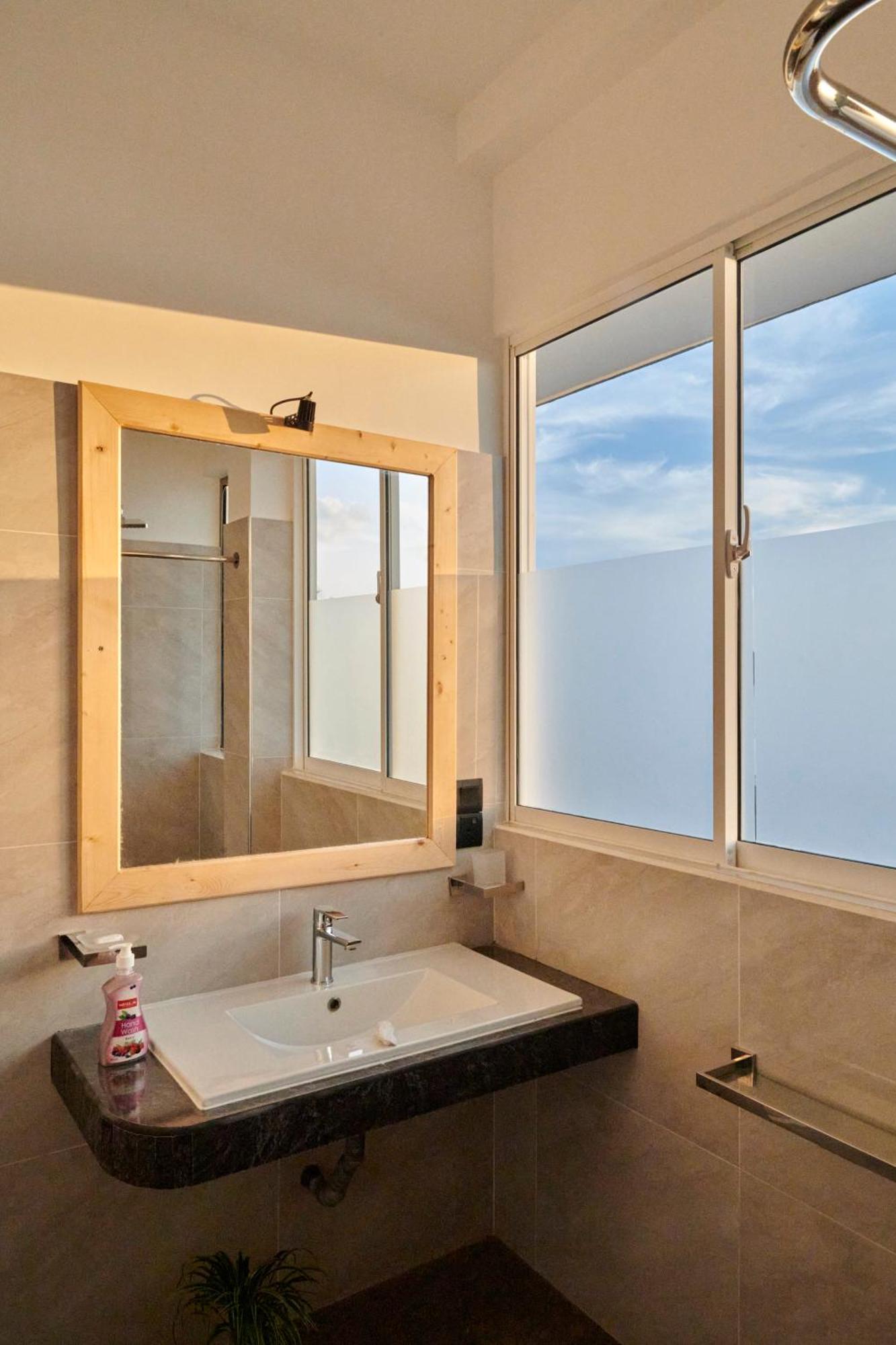 Kings Bay Beach Resort Galle Eksteriør bilde